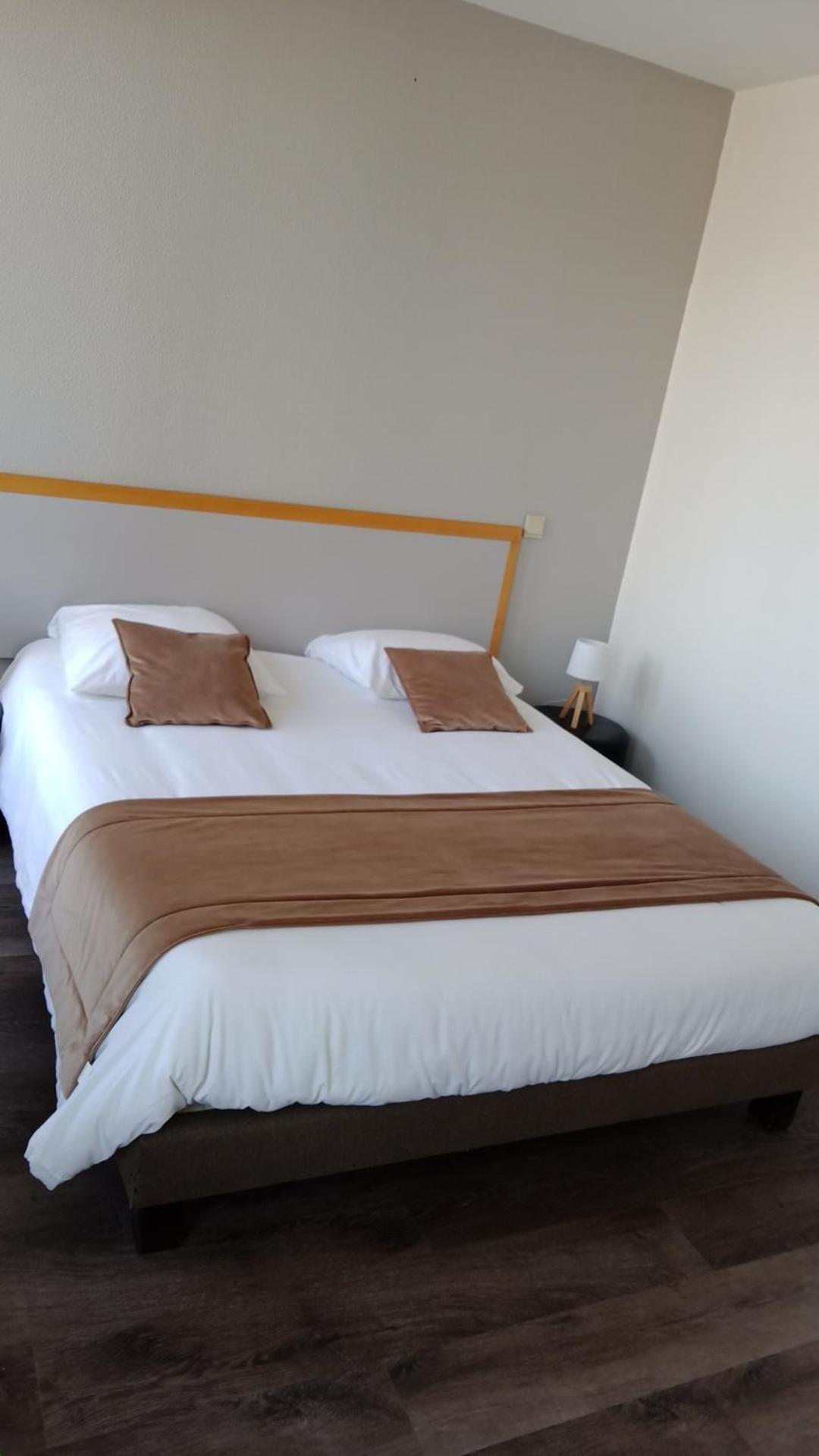 Hotel De France Vatan Ngoại thất bức ảnh